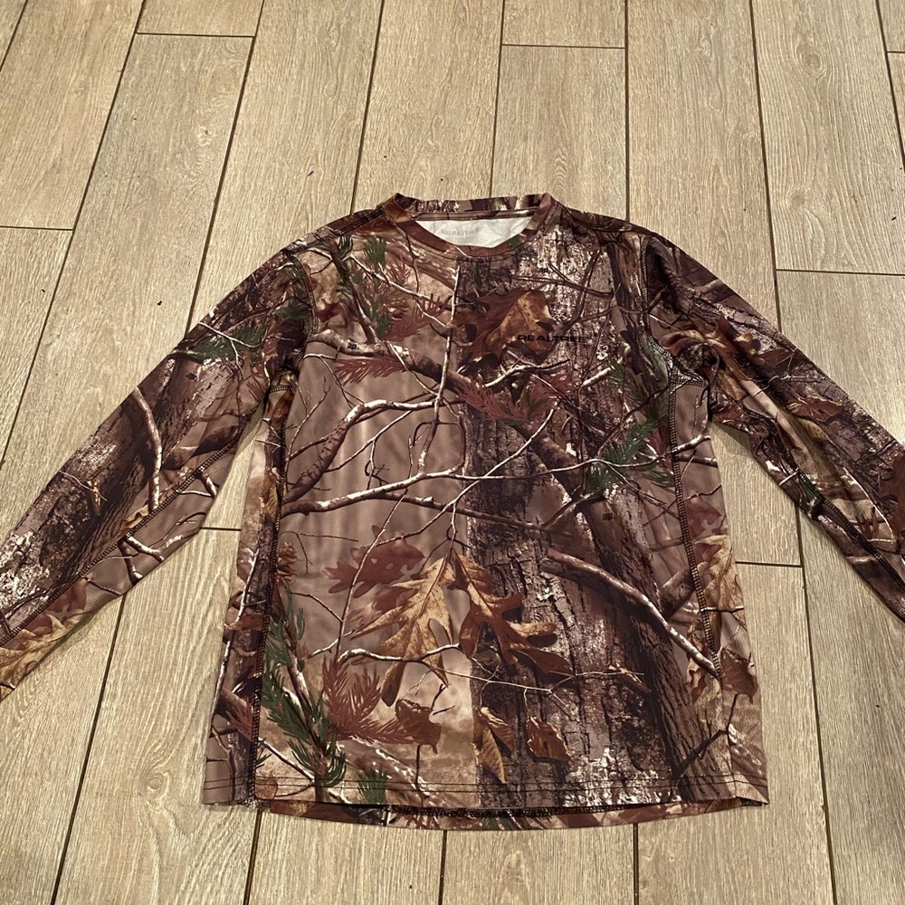 Realtree Men’s Long Sleeve Shirt Size M